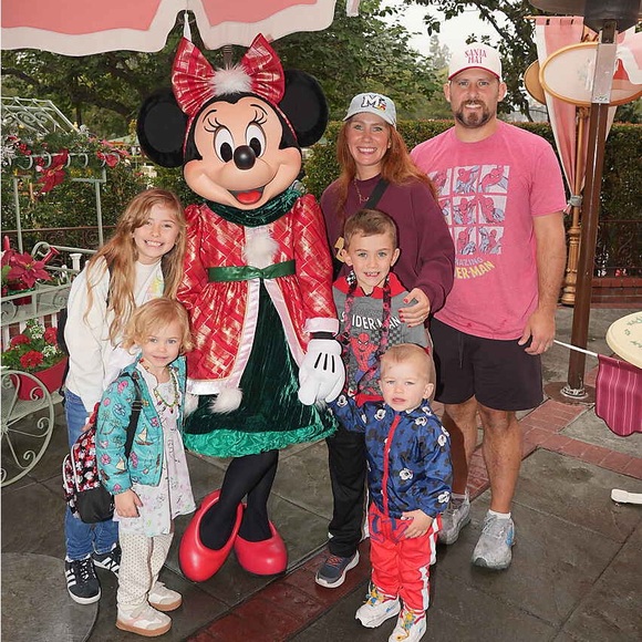 I AM LIVE 💋 LIKE TO BE NOTIFIED WHEN I GO LIVE. - Picture 8 of 9